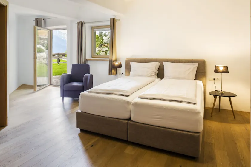 Precioso apartamento duplex para 2 personas con vistas parciales a la montaña. - Image 1
