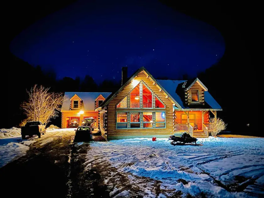 Mysig familjevänlig log cabin med 25ft interiör öppen spis + moderna bekvämligheter. - Image 1