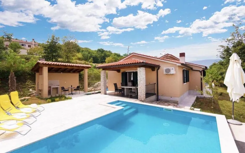 Panoramic holiday house with pool - Image 1