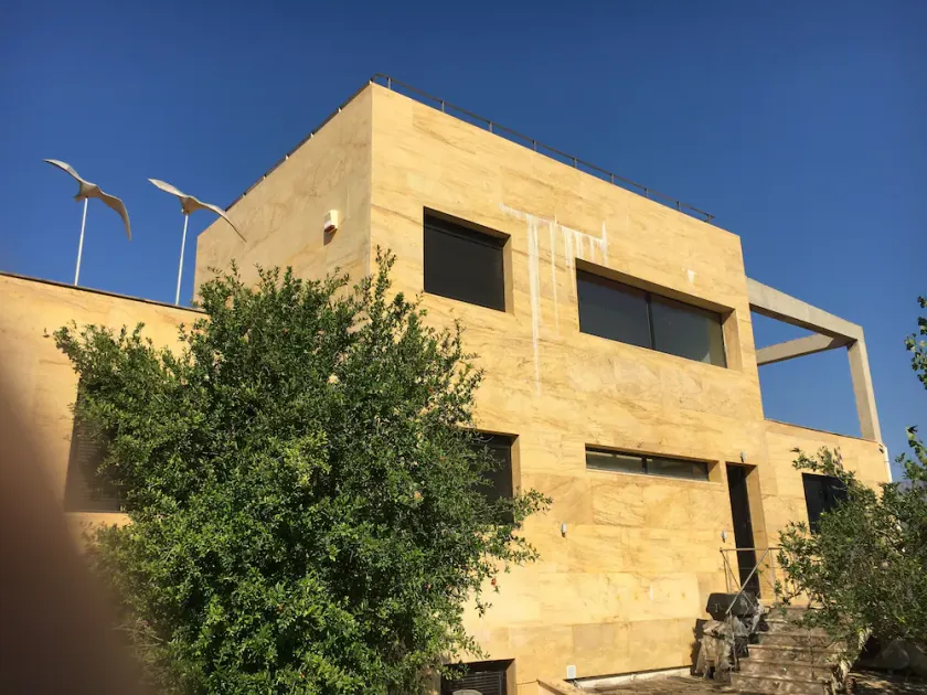 Dremonas villa - Image 1