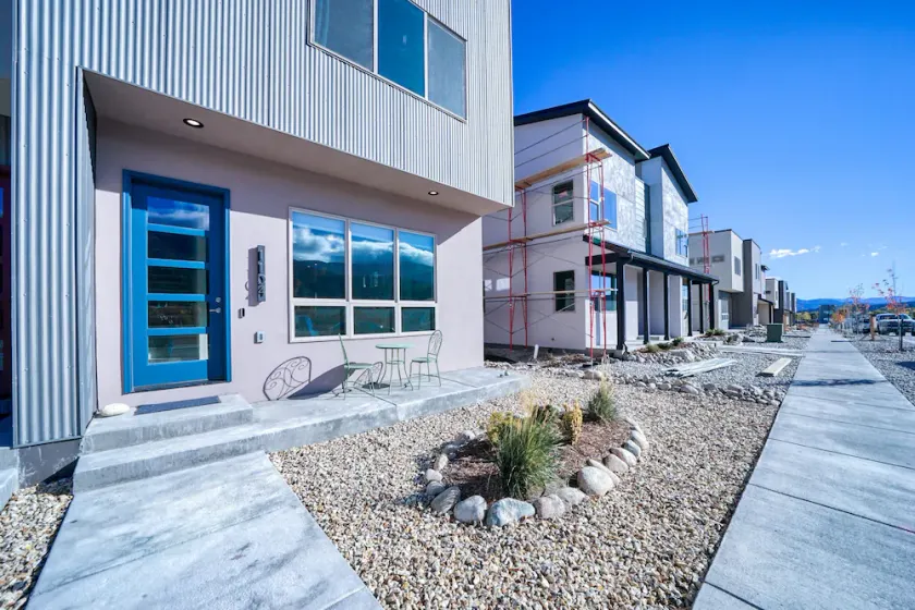 Ponchita East- New 3 Bedroom in Poncha Springs- Minutes to Ski Monarch - Image 1
