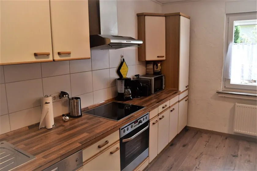 Apartment in the city and nature - Image 1