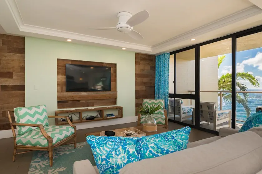 Kuhio Shores- Oceanfront, AC, Ground Floor - Image 1