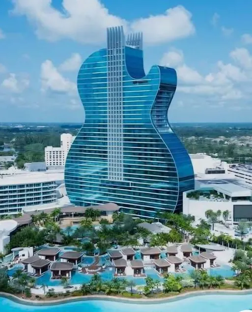Mins away from Hard Rock Casino 3/2 W/pool& Gameroom FLL/MIA - Image 1