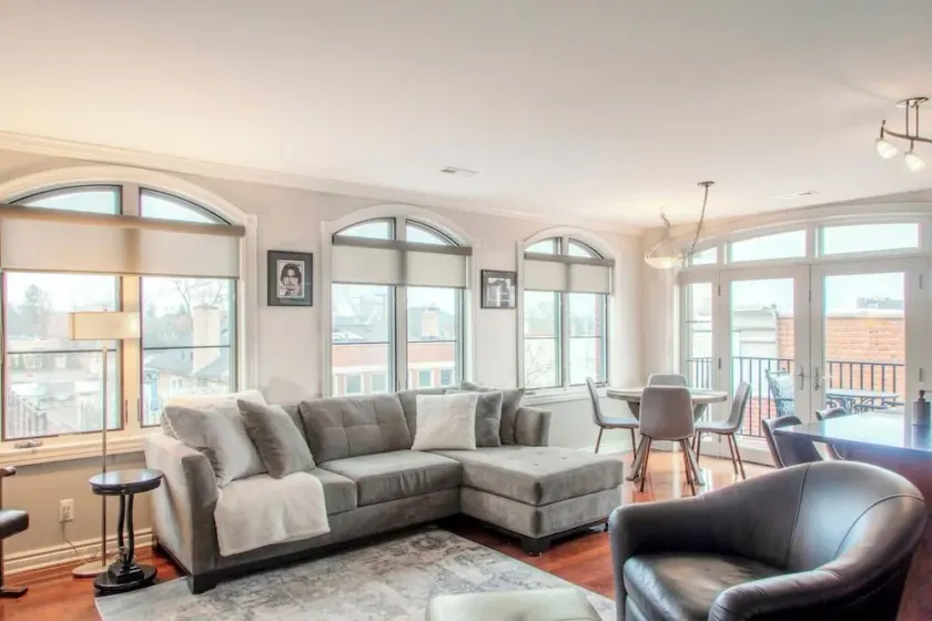 Downtown Plymouth 2-bedroom/2-bathroom Condo - Image 1