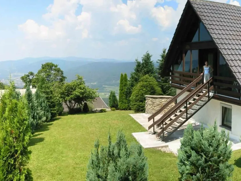 Pretty Holiday Home in Schöfweg ot Langfurth near Ski Slope - Image 1