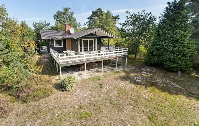Mysigt hem i Aakirkeby med kök - Image 1