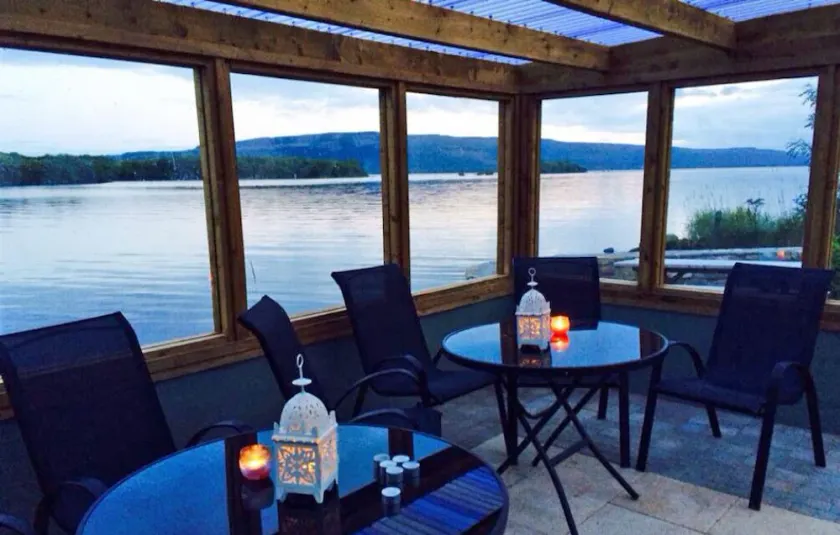Executive Lakeside Lodge at Mullans Bay - Image 1