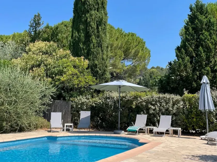Avskilt 5 * rankad villa med privat uppvärmd pool och full luftkonditionering - Image 1