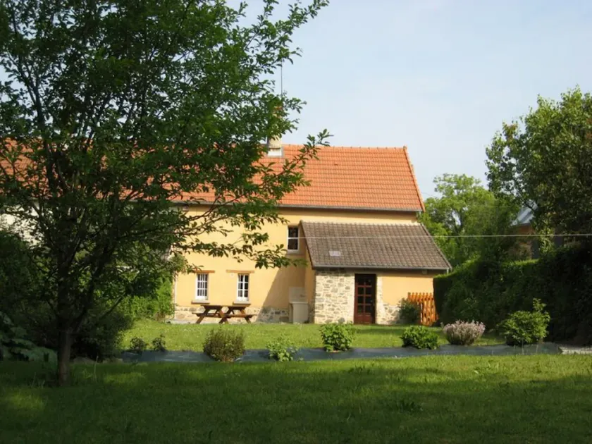 Gemütliches Ferienhaus mit Garten, Kamin und Internet, 3 Schlafzimmer, Haustiere erlaubt, in Feugères - Image 1