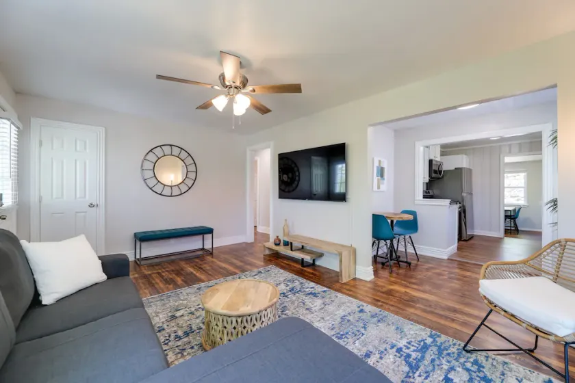 Fayetteville Retreat w/ Yard - Walk to Campus! - Image 1