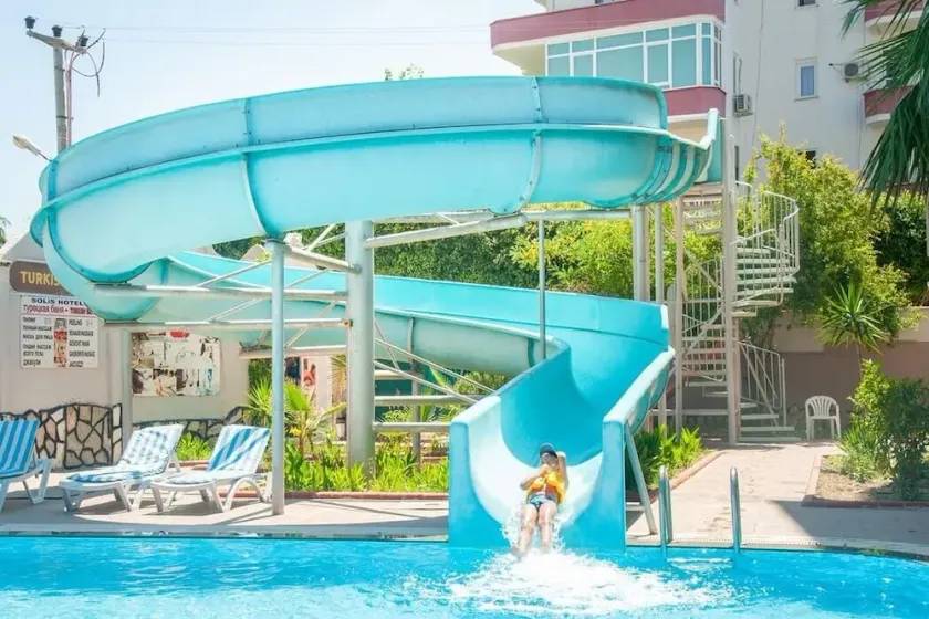 Mariva City Beach Otel - Image 1