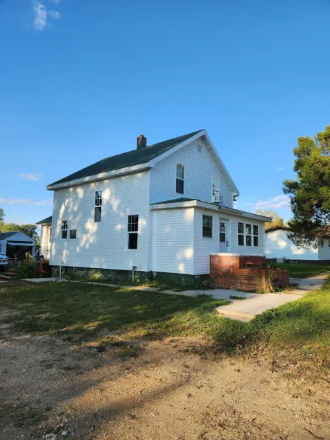Hunting and Fishing Rental House on the edge of town. - Image 1