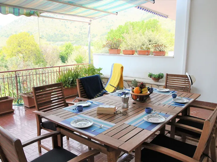 Cosy apartment for 7 guests with WIFI, A/C, TV, balcony and pets allowed - Image 1