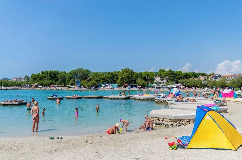 Guest House Lorenta near the beach - Image 1