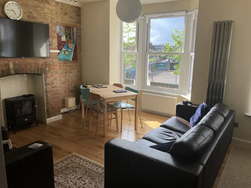 Appartamento di lusso, 2 camere matrimoniali, parcheggio gratuito - Image 1