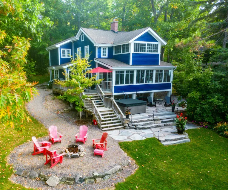 Birchwood in Bala - Stroll to Town from Your Lake Muskoka Retreat! - Image 1