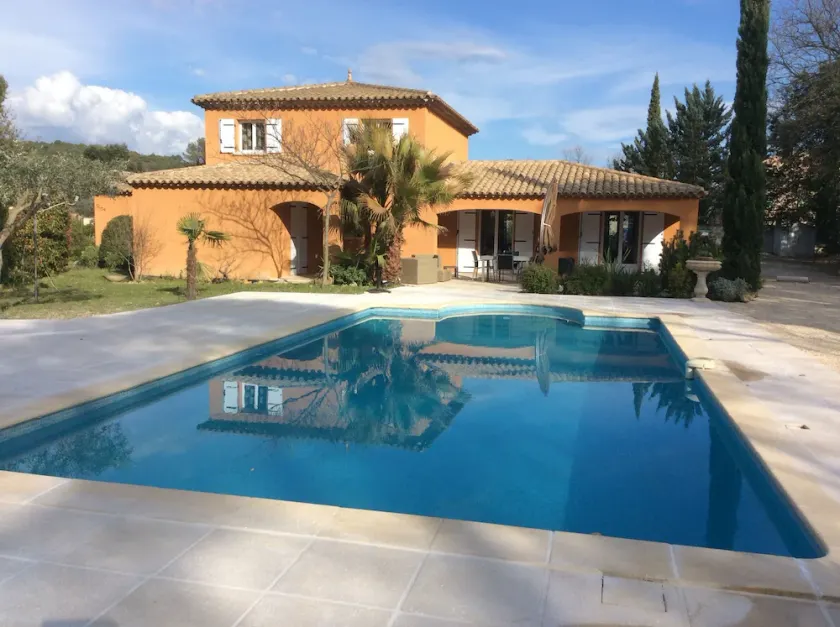Fantastische Villa, sehr angenehme 2500 m2, magische Lage nahe dem Zentrum von Lorgues - Image 1