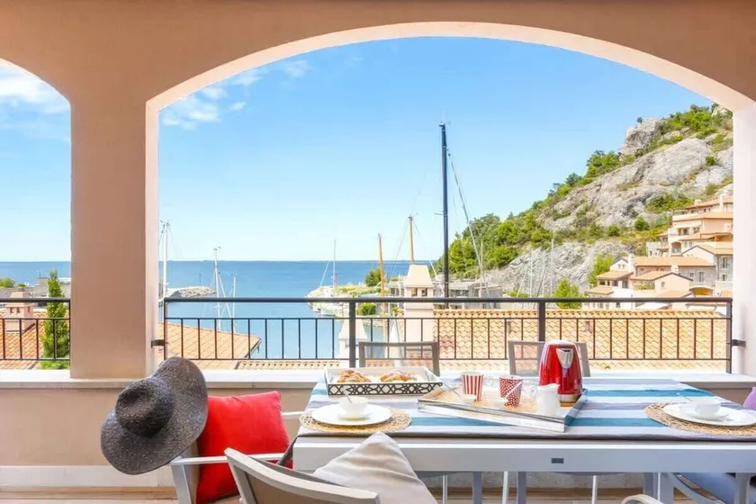 Portopiccolo Apartments Zaffiro nel Borgo - with beach included - Image 1