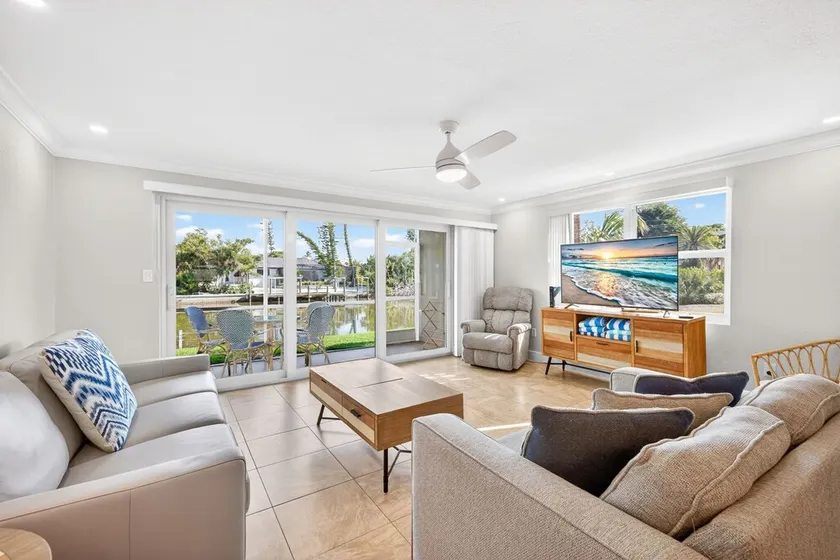 Luxury Villa  Lighthouse Across from the Beach - Image 1