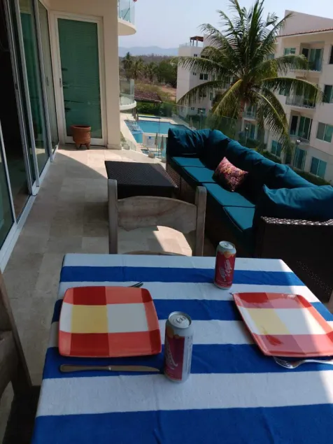 Spacious ocean view apartment on a golf course - Image 1