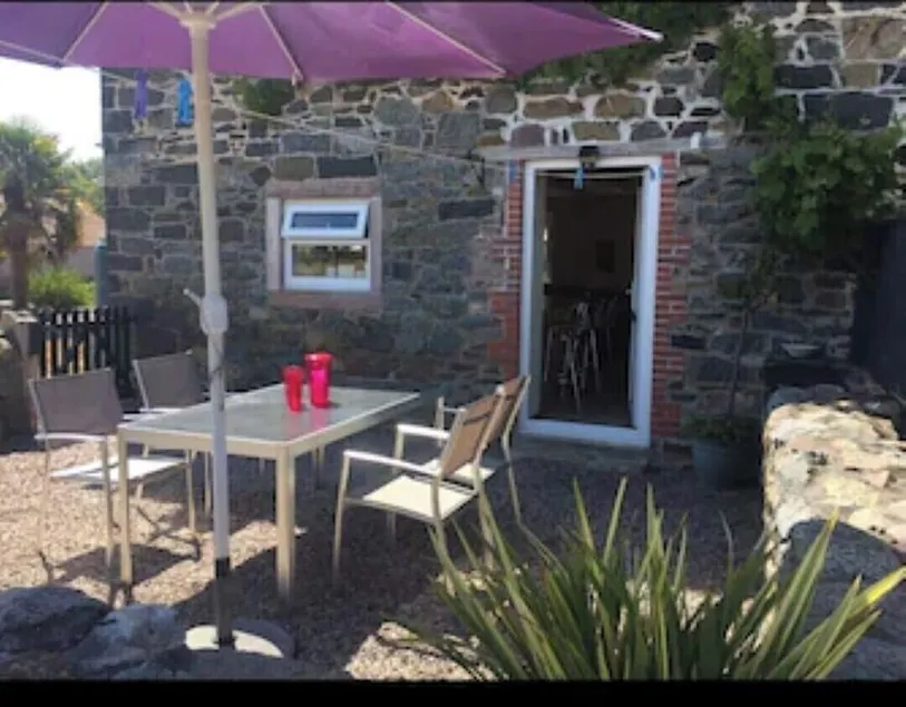 Gite in rural area with a short walk to the 🏖 beach - Image 1