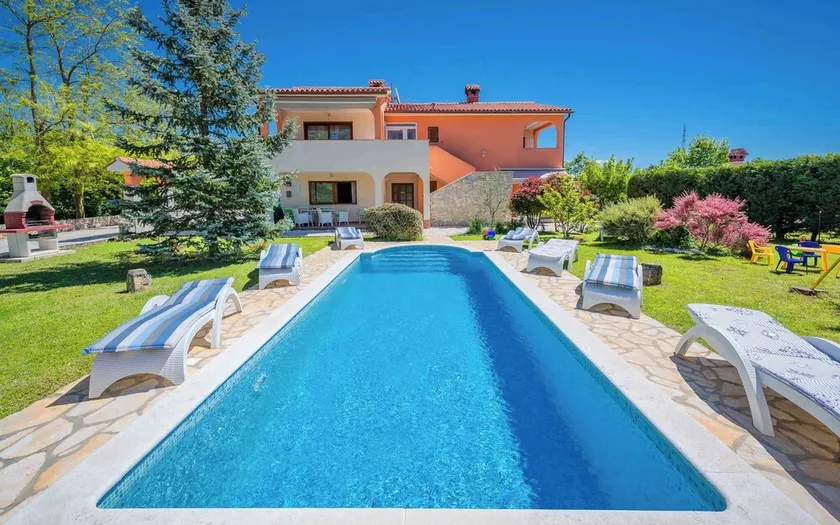 Villa mit Klimaanlage und Pool - Image 1