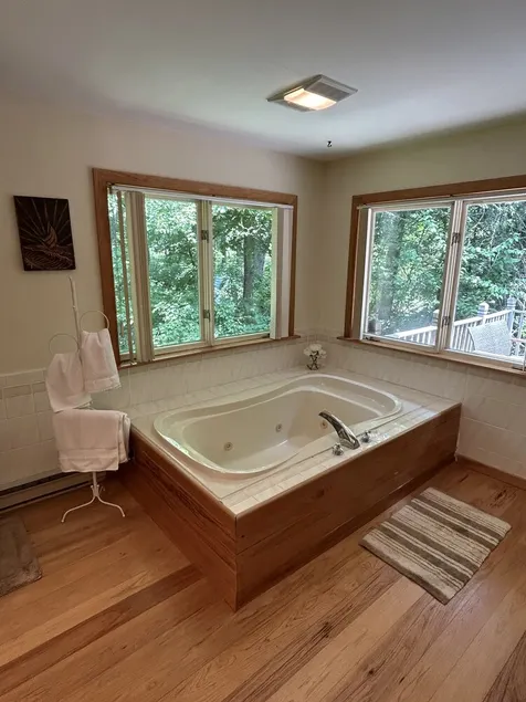 Retraite romantique Rhinebeck! Privé Guest House, Sky Lights, spacieuse. - Image 1