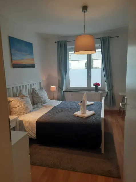 Beautifully furnished apartment in central Augsburg - Image 1