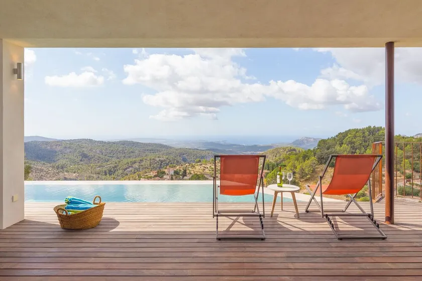 Can Jordi - Spectacular villa with infinity pool in Galilea - Image 1