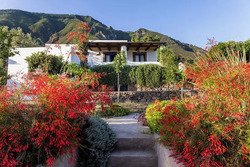 Villa Bianca - Aeolian villa with view and large garden close to the sea - Image 1