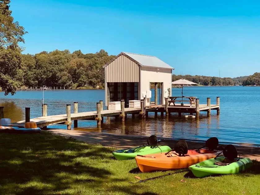 Discover tranquility near Calvert Cliffs  - Image 1