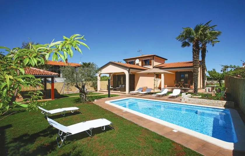 Nice Home In Novigrad - Image 1