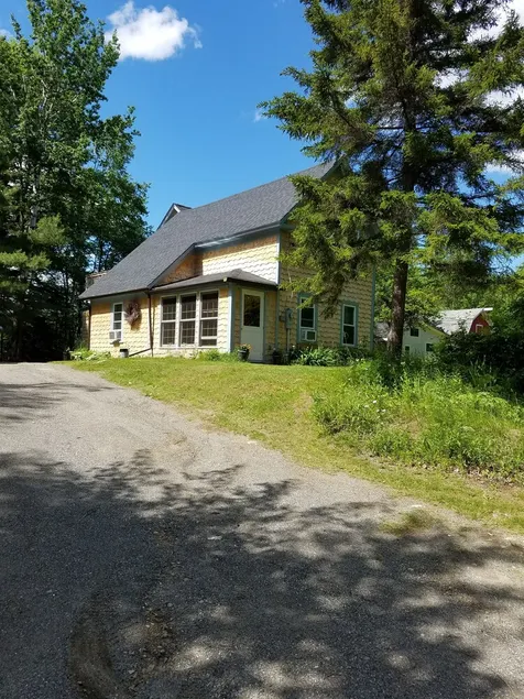 Norcross Cottage, quiet lakeside cottage in Maine moose country - Image 1