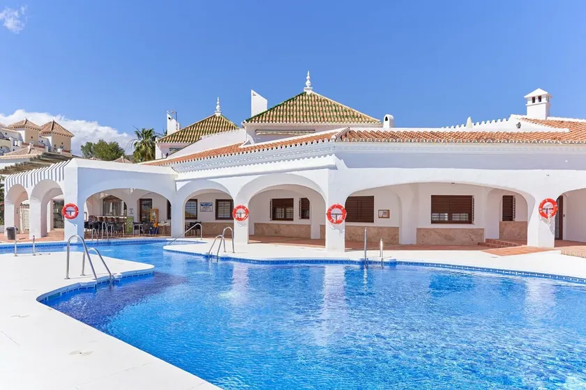 Sea view Apt Nerja - Image 1