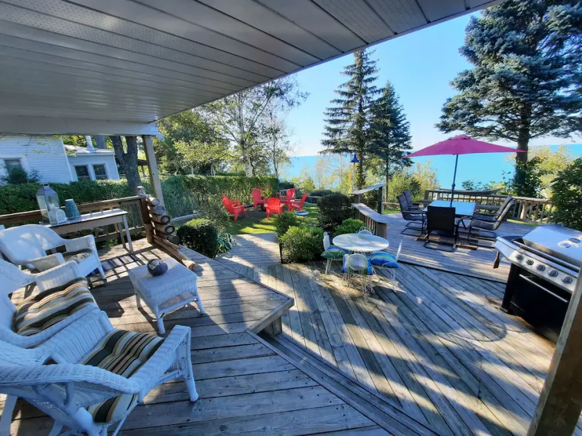 Paddles, The Beach House - Image 1