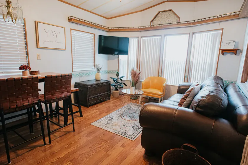 Boutique Cottage near Disney and Shopping Malls - Image 1