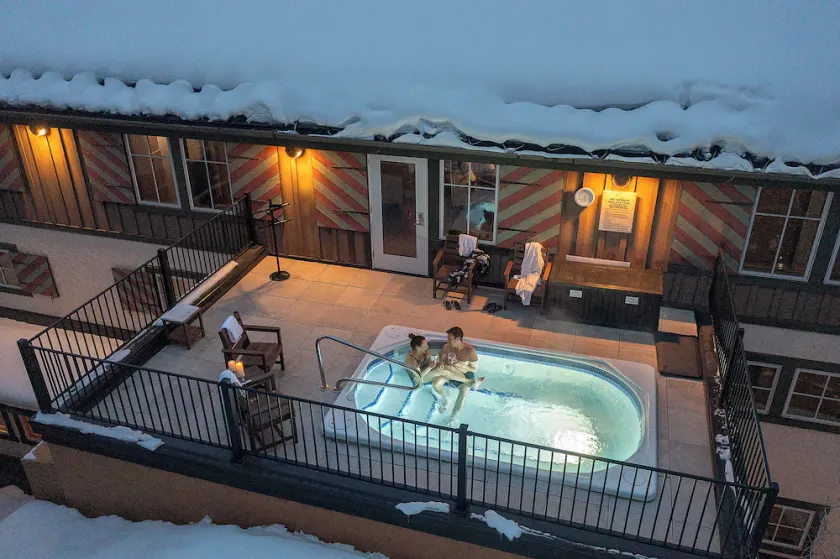 Lift House Lodge, Pet Friendly Studio Condo - Image 1