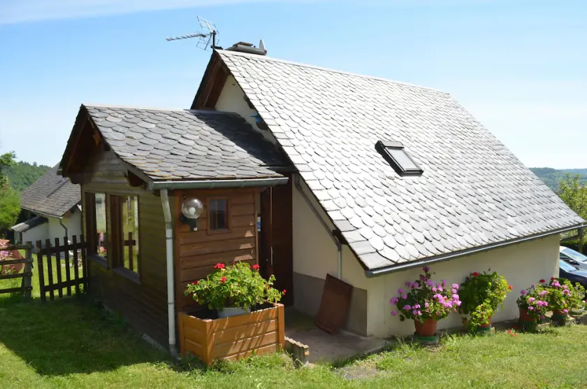 Studio in the countryside, close to the mountains: volcanoes of the Sancy massif - Image 1