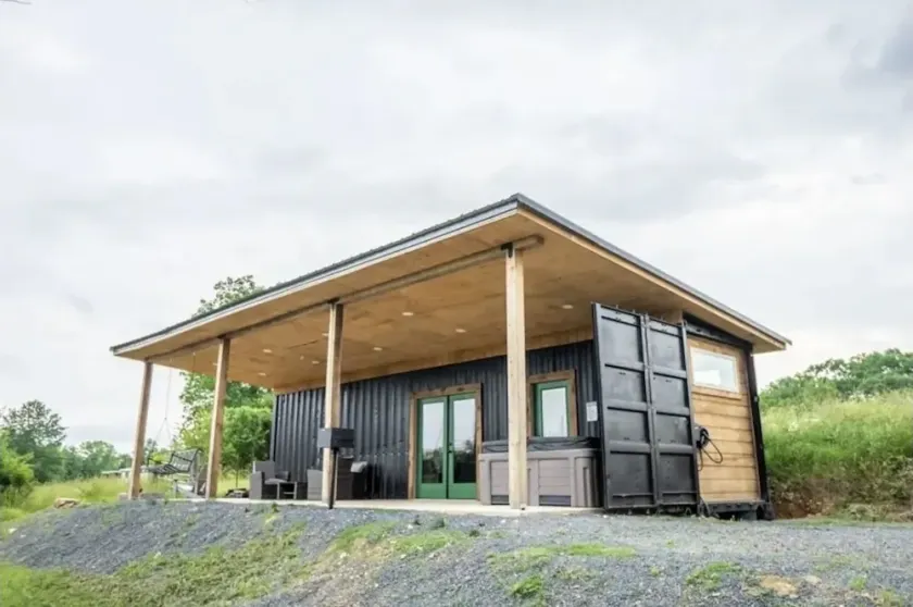  Secluded Mountain Container - Hot Tub & King Bed - Image 1
