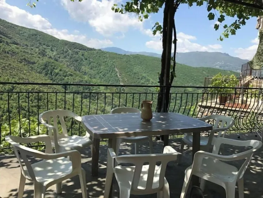 MAISON DE VILLAGE ENTRE MER ET MONTAGNE - Image 1