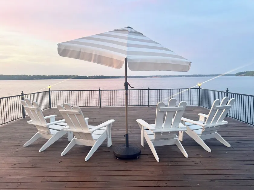 Waterfront Lake Suite in the Shoals - Image 1