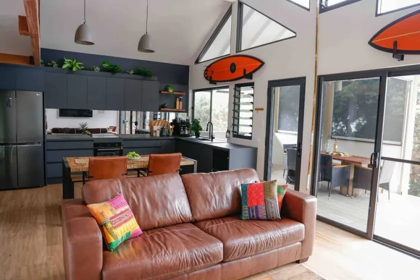 BESPOKE VILLA WITH A DOPE BEACH VIBE - Image 1