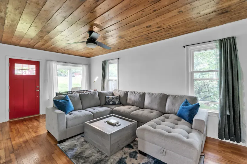Relax and Unwind in the Heart of Fayetteville home - Image 1