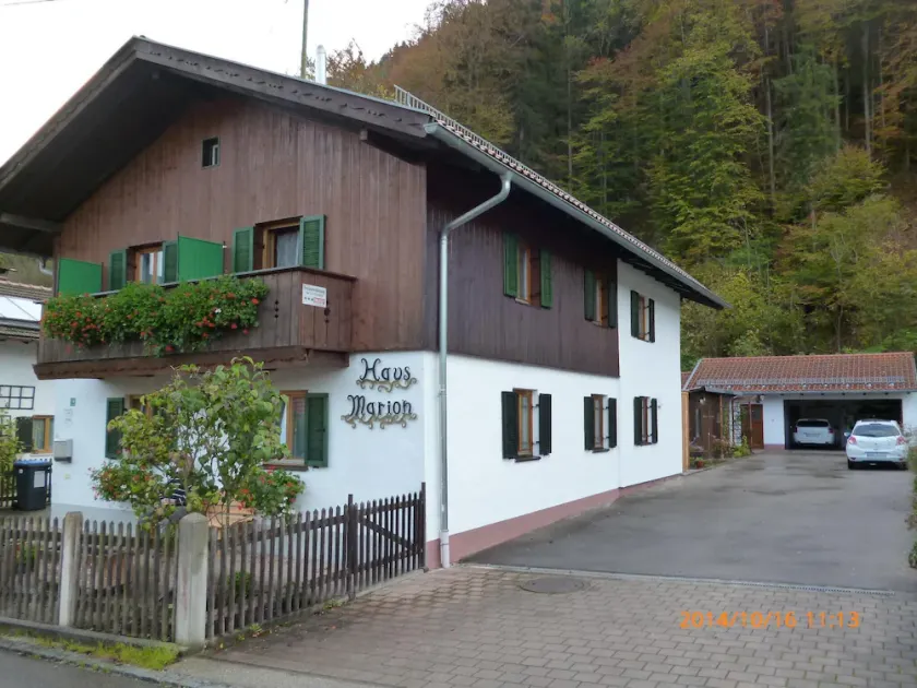 Apartment near the forest - Image 1