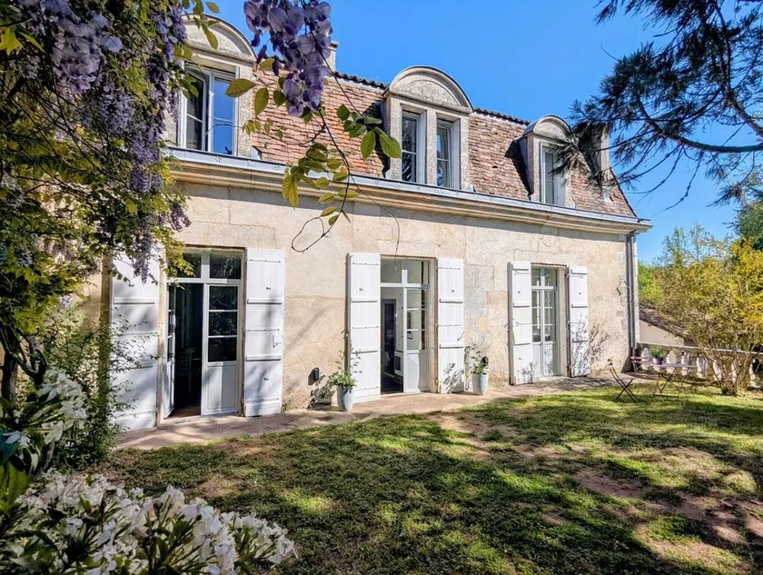 Domaine de la Dordrona - Image 1