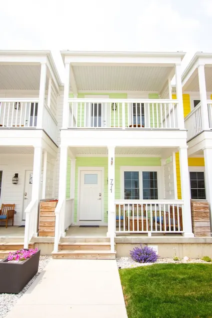 771 TH · Paradise Palms - 2 Bed/2.5 Bath Townhome w/ Amazing Views! - Image 1