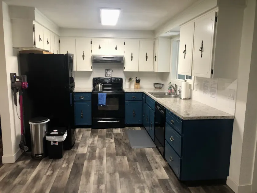Enjoy this home away from home - Image 1