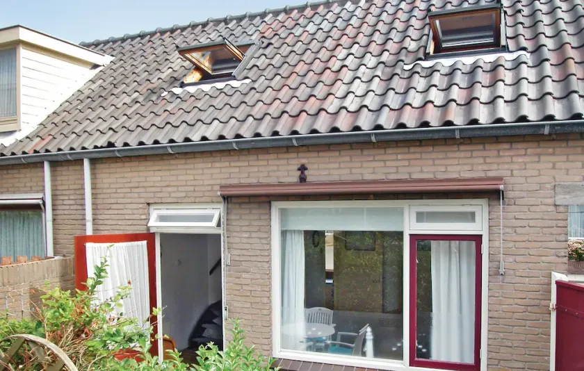 Lovely home in Egmond Aan Zee with WiFi - Image 1