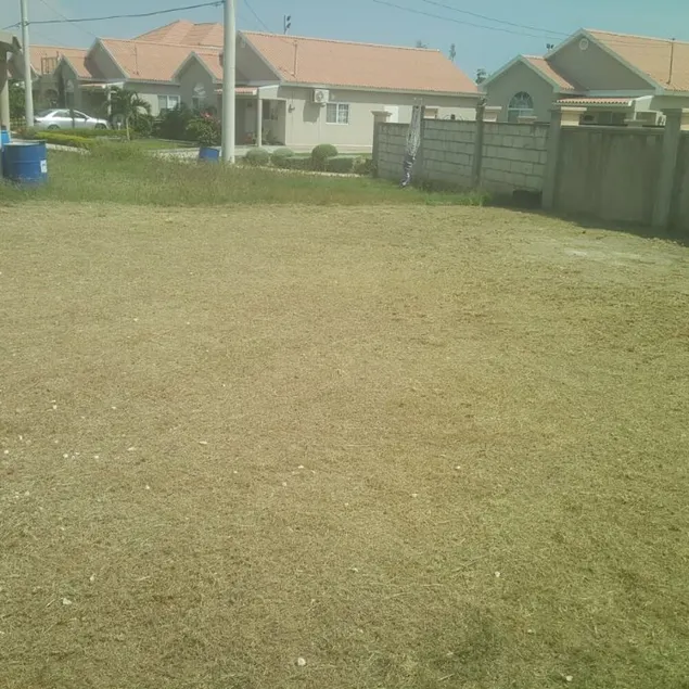 Outdoor swimming pool ,free WiFi and garden view .this self catered holiday - Image 1